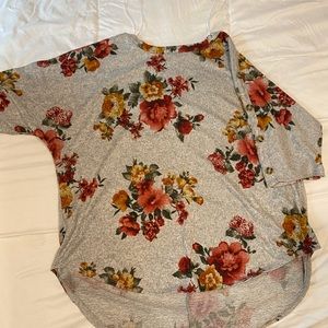 Women’s button accent short sleeve sweater